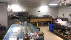 C5015阿勒泰路838号德商会馆旁140平米商铺出租或转让