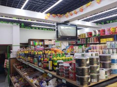 C5020店铺转让 昌吉市绿洲华庭大门口有超市转让