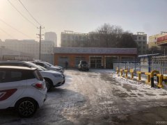 C5089洗车房出租 昌吉乌伊路石油大厦对面加气站旁