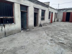 C5152厂房出租 位于昌吉市北沟二村结构性院落厂房出租