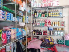 C5225店铺转让 昌运小区大门口第一家，商店转让