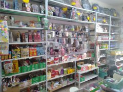 C5230店面转让 位于昌吉市南公园西路八小对面