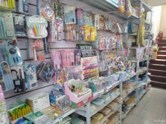 C5230店面转让 位于昌吉市南公园西路八小对面