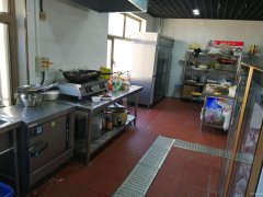 C5236新市区丝路环球港二期临街二楼全新装修和福顺焖锅急转