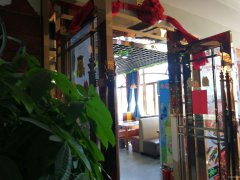 C5236新市区丝路环球港二期临街二楼全新装修和福顺焖锅急转