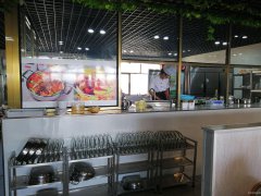 C5236新市区丝路环球港二期临街二楼全新装修和福顺焖锅急转