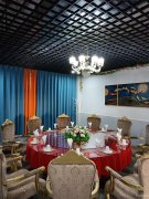 C5236新市区丝路环球港二期临街二楼全新装修和福顺焖锅急转