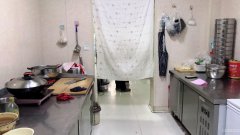 C5260米东区稻香中路种子站附近餐厅转让