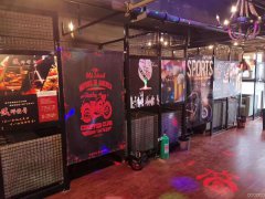 C5289昌吉市城南华东容錦商圈营业中音乐餐吧转让