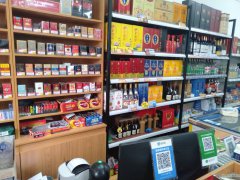 C5310店面转让 位于昌吉市塔城西路晨光绿景西苑小区