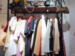 C5340店铺转让 昌吉市乌伊路市法院对面