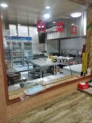 C5388米东区米东北路和仑台东路交接路口新装修营业中临街餐