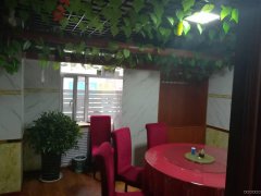 C5430餐厅转让 乌鲁木齐新市区中亚北路天工汽配城