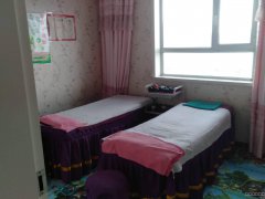 C5486店面转让 位于昌吉市长宁南路鸿泽大厦