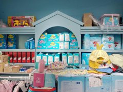 C5538店铺转让 昌吉市新加坡花园东区大门口