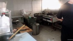 C5545米东区华东街明天小镇一期餐厅转让