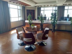 C5579写字楼出租 位于昌吉市北京南路华东大厦