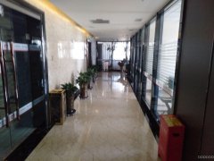 C5579写字楼出租 位于昌吉市北京南路华东大厦