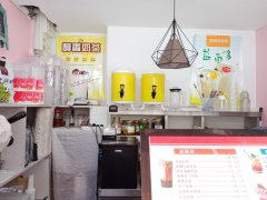 C5585店铺转让 昌吉市延安北路州总工会旁