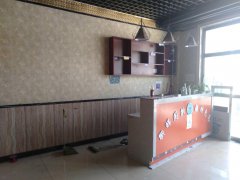 C5610门面出租 位于健康东路河畔佳苑临街