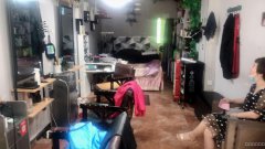 C5627头区同城国际F区美发店转让