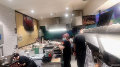 C5635北京路汇嘉时代小吃店转让