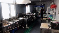 （成功案例）C5701米东区铁厂沟长庆盛达停车场餐厅转让