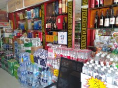 C5705店面转让   位于昌吉市中山路御景生态家园北门