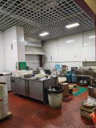 C5717昌吉市滨河北路和谐牡丹园大型小区临街公交车站旁加盟