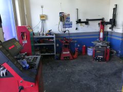 C5743昌吉市森林大地西区营业中威獅轮胎店转让