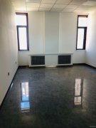 C5745写字间招租