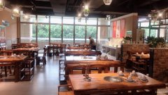 C5823米东区龙河南路紫顶苑火锅店转让