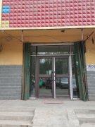 C5818门面房出租 昌吉市健康西路中亚建材城北门