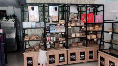 C5833迎宾路英奥锦秀苑蛋糕店转让