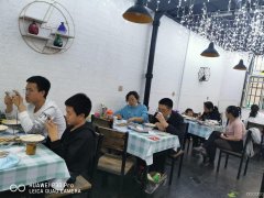 C5919昌吉市北京北路东方酒店旁沿街小索黄面烧烤店转让