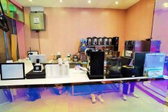 C5928店面转让 位于昌吉市中山路新汇嘉负一层美食广场