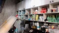 C5957中央郡美食广场3号楼饮品店转让