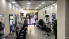 C6016新民路美食街对面美发店转让