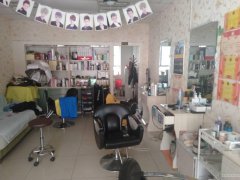 C6060店面转让 位于昌吉市文化宫东方假日花园小区附近