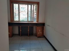 C6156门面房出租 昌吉市北京路与延安路中间