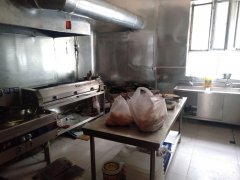 C6219店面转让 位于昌吉市建设路与宁边路交叉口