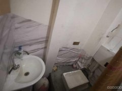 C6246天山区新泉街正泰诚盛花园大门口进出口营业中甜尼饮品