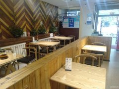 C6267店面转让 位于昌吉市宁边西路临街餐饮