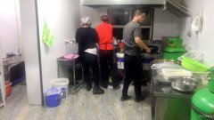 C6271米东区靓景名居餐厅转让