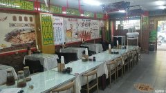 C6294昌吉州阜康市树军美食街餐饮一条街营业中香麦儿快餐店