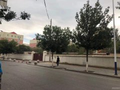 C6309出租昌吉市建国西路华美庭院旁大院子