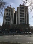 C6438昌吉市健康西路联汇市场6路车公交车站临街商铺出租