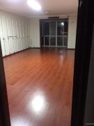 C6438昌吉市健康西路联汇市场6路车公交车站临街商铺出租