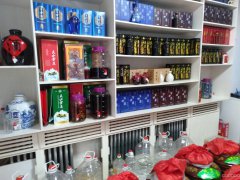 C6451店面转让 位于昌吉市延安南路石油小区附近