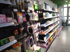 C6463店面转让 位于昌吉市塔城路晨光绿景小区